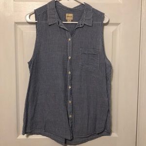 ✨Like New✨ Button Up Cotton Tank